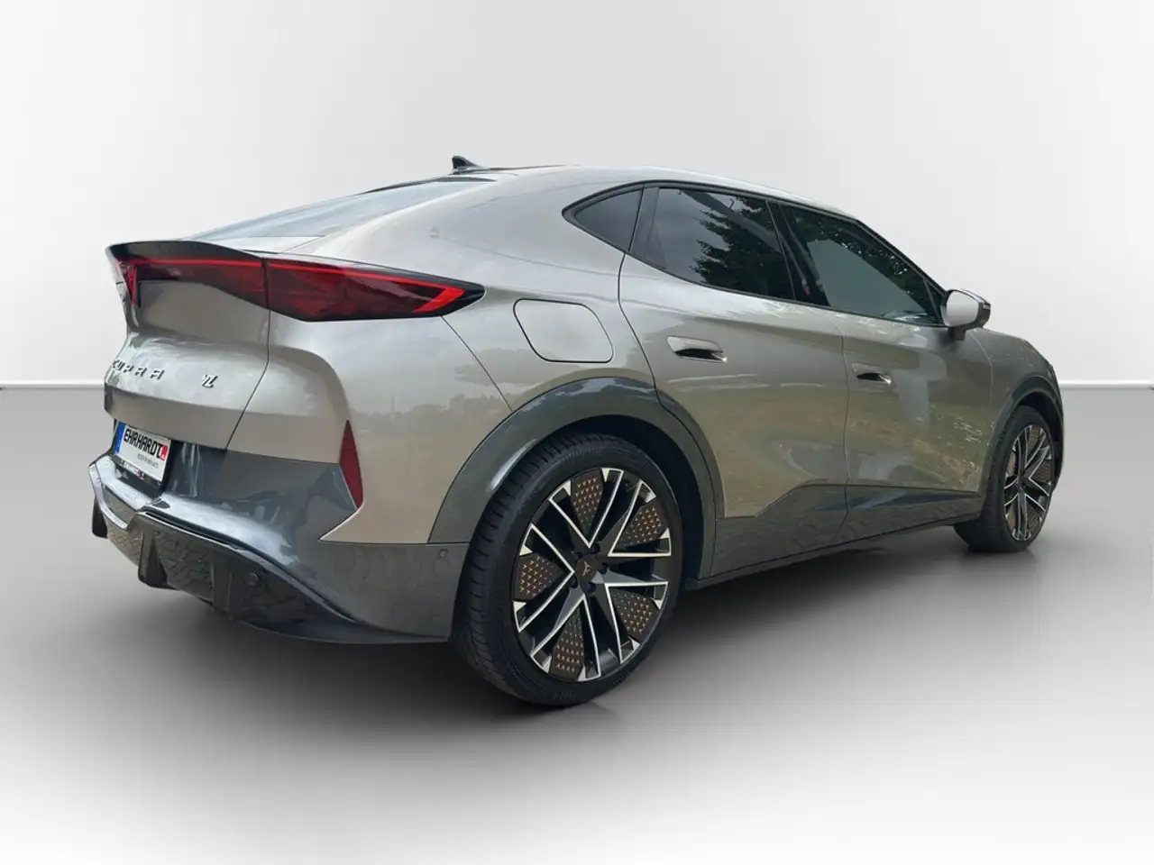 Cupra Tavascan 6