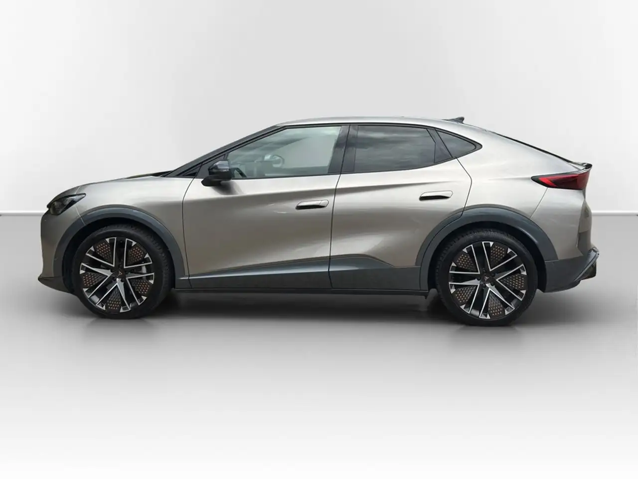 Cupra Tavascan 10