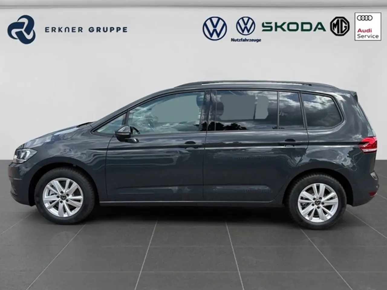 Volkswagen Touran 2