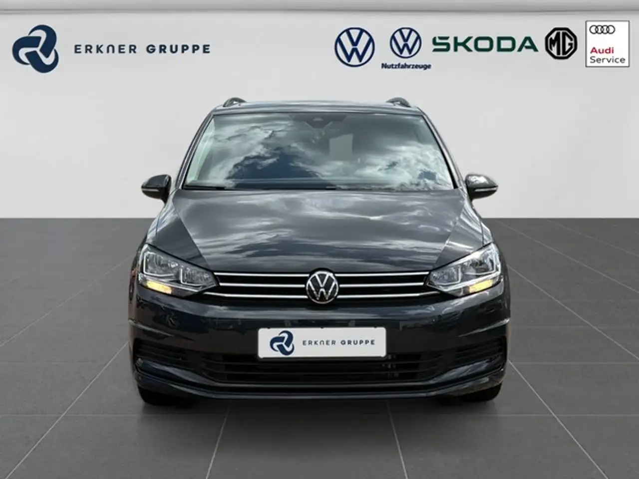 Volkswagen Touran 8