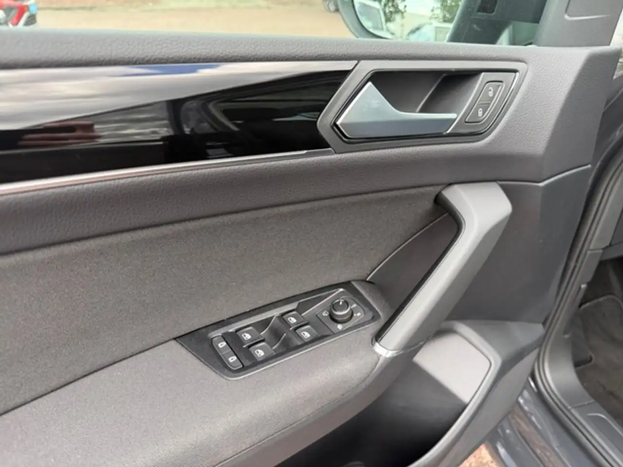 Volkswagen Touran 11