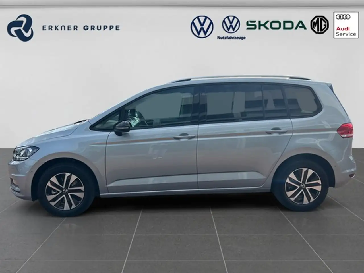 Volkswagen Touran 2