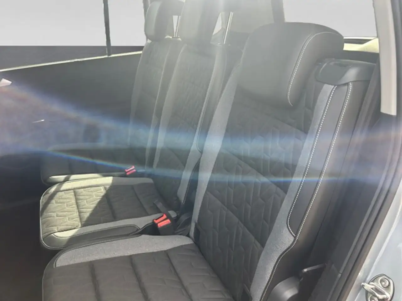 Volkswagen Touran 16