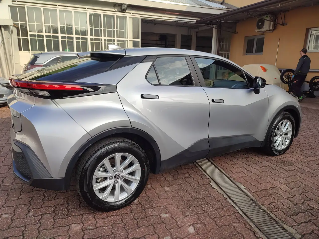 Toyota C-HR 3