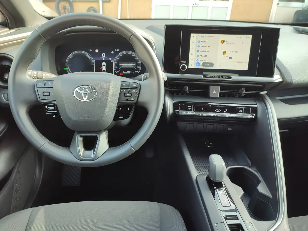 Toyota C-HR 11