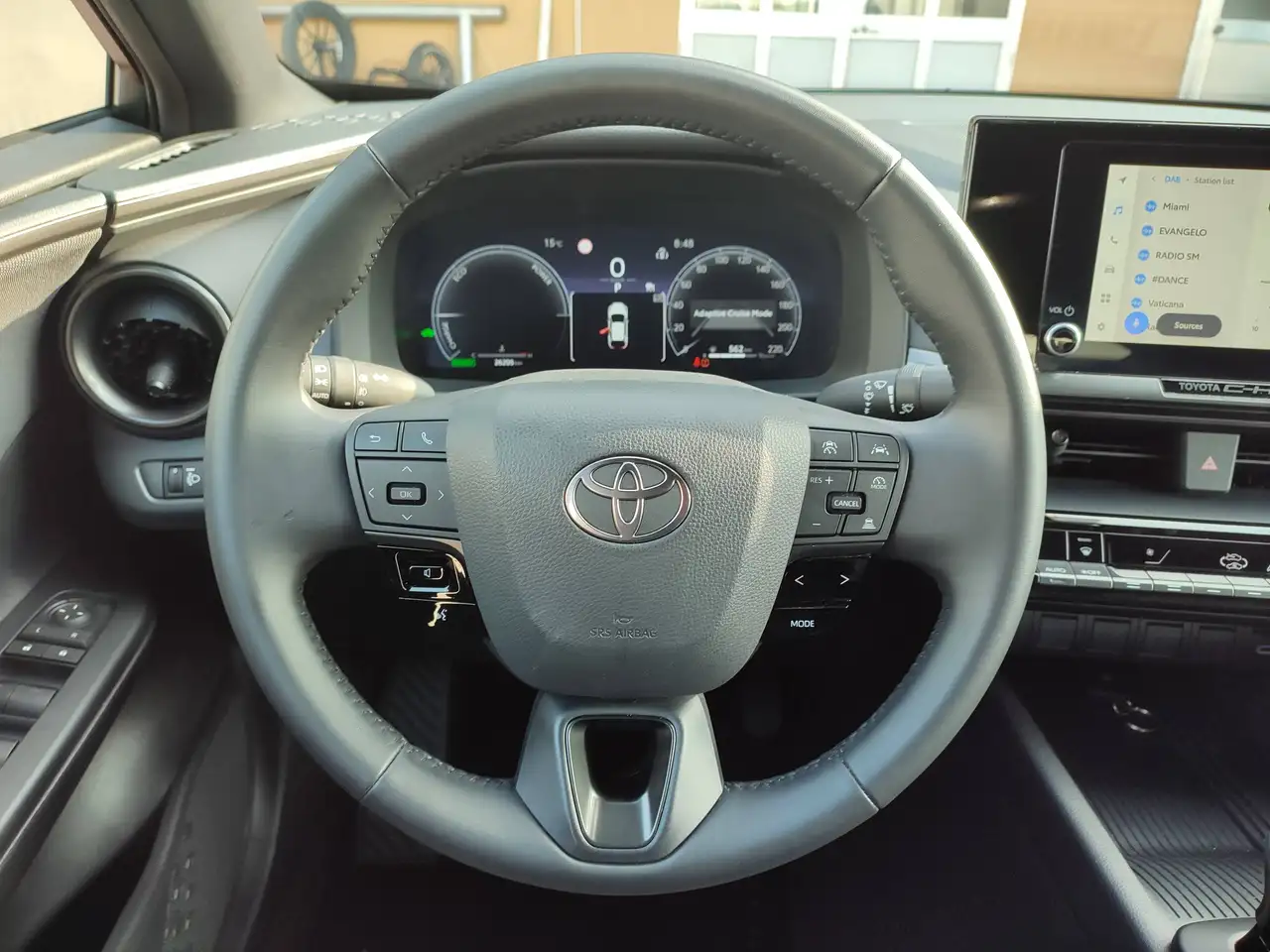 Toyota C-HR 12