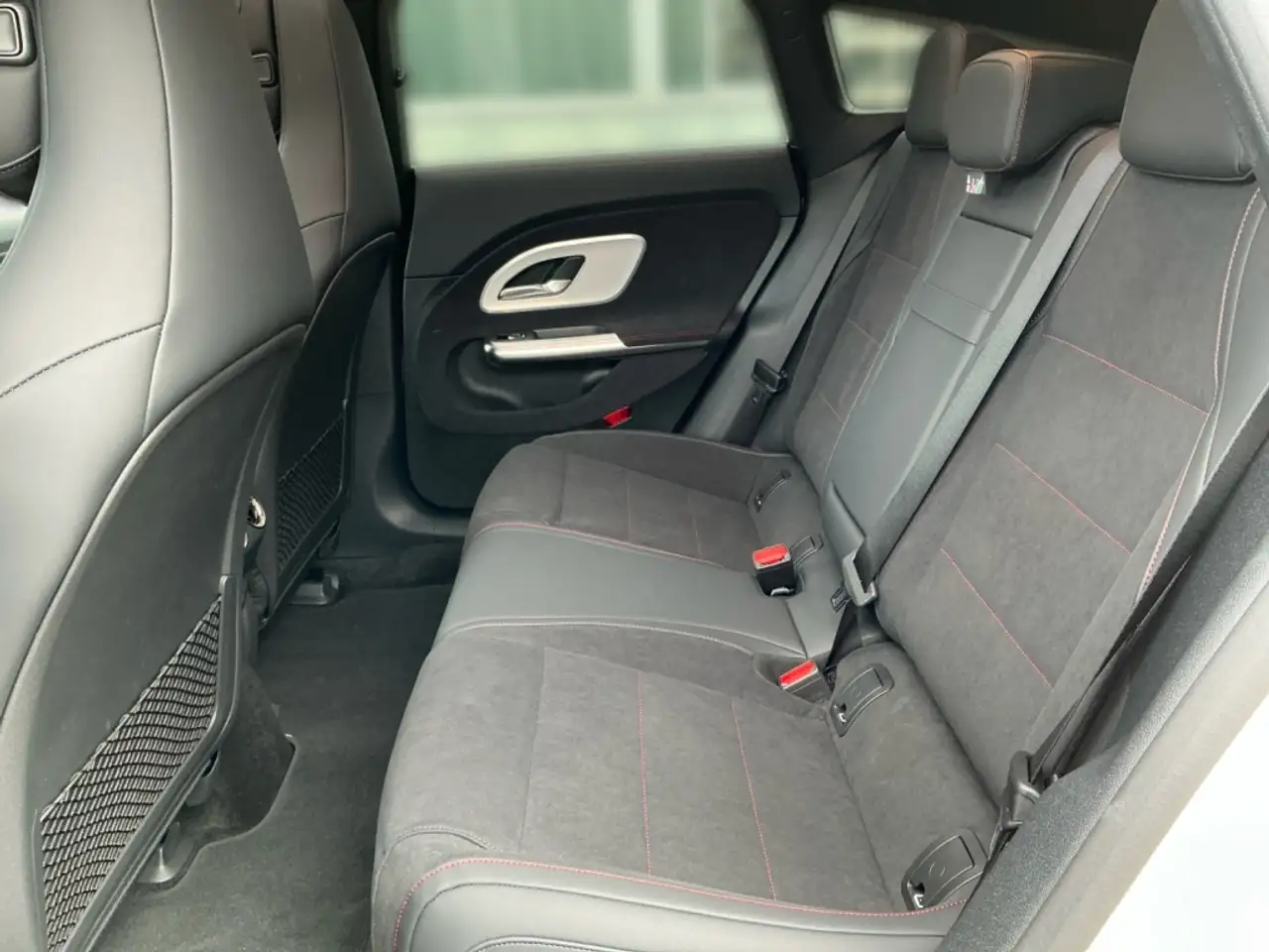 Mercedes-Benz CLA 250 13