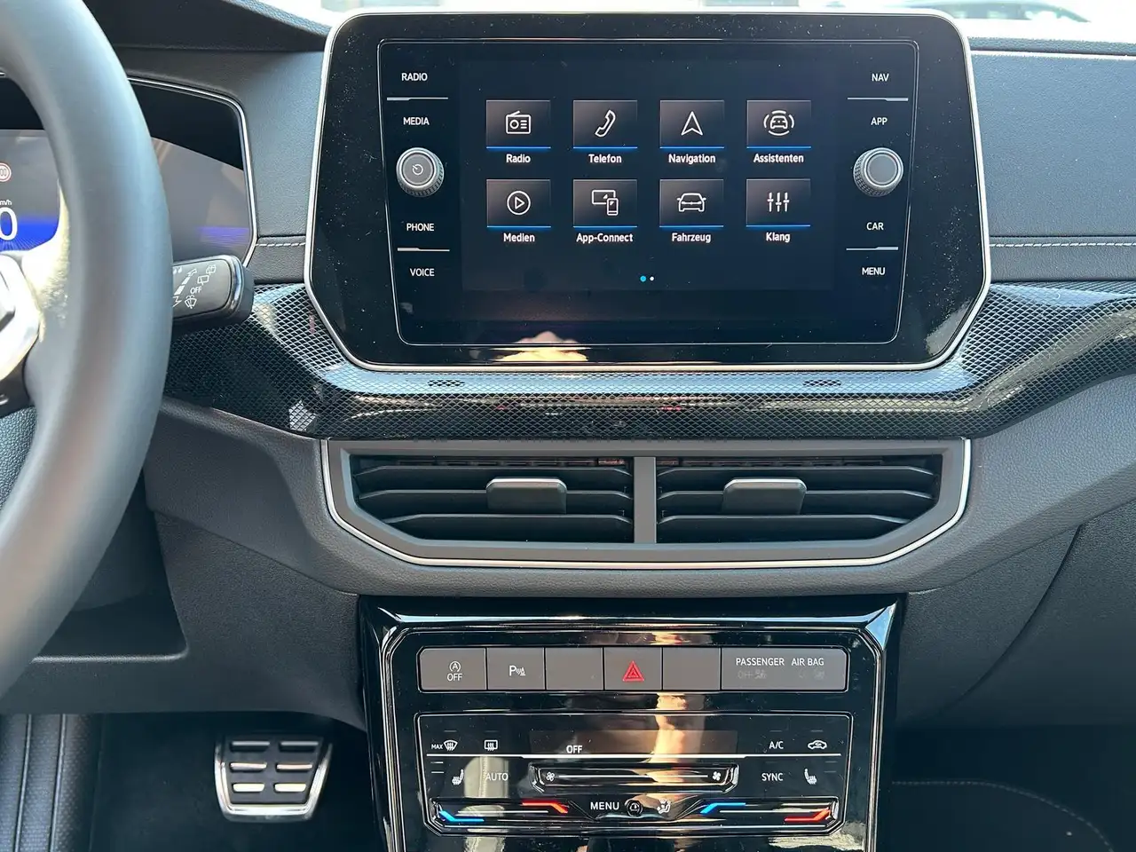 Volkswagen T-Cross 9