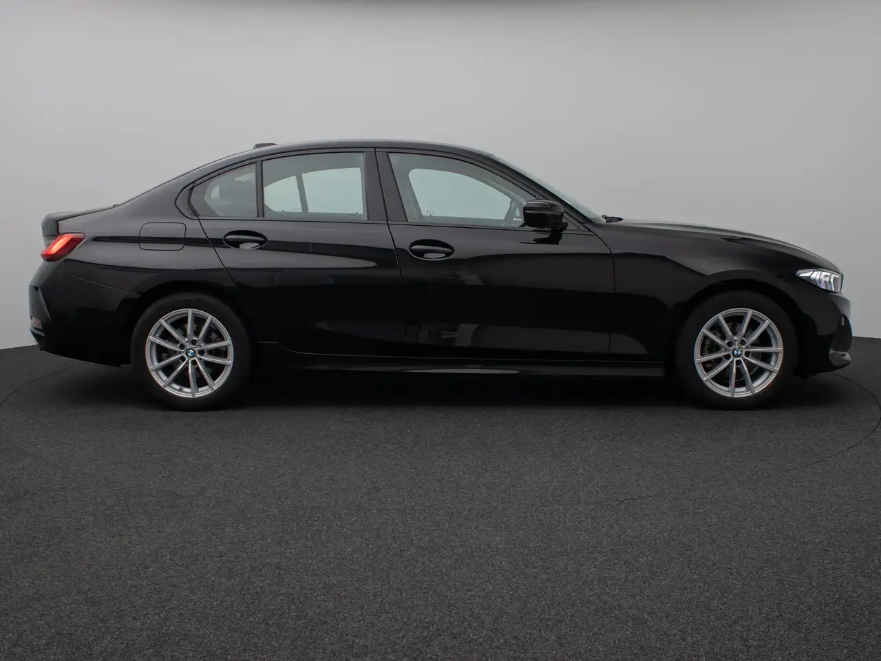 BMW 318 5