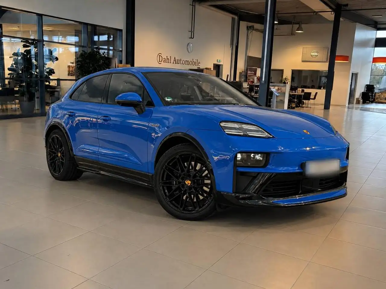 Porsche Macan 3