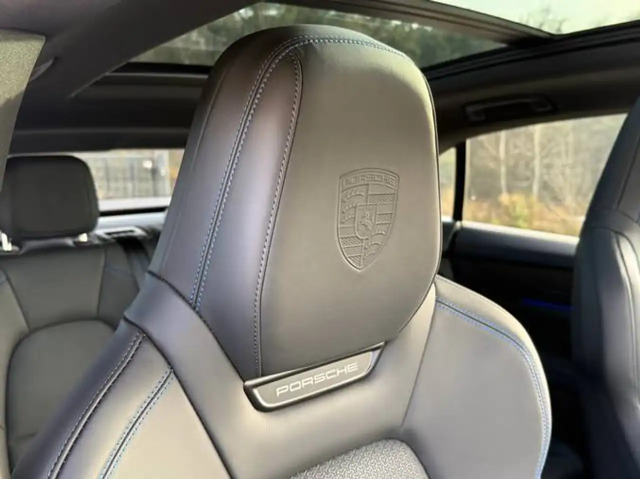Porsche Macan 8