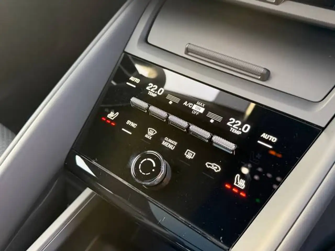 Porsche Macan 12