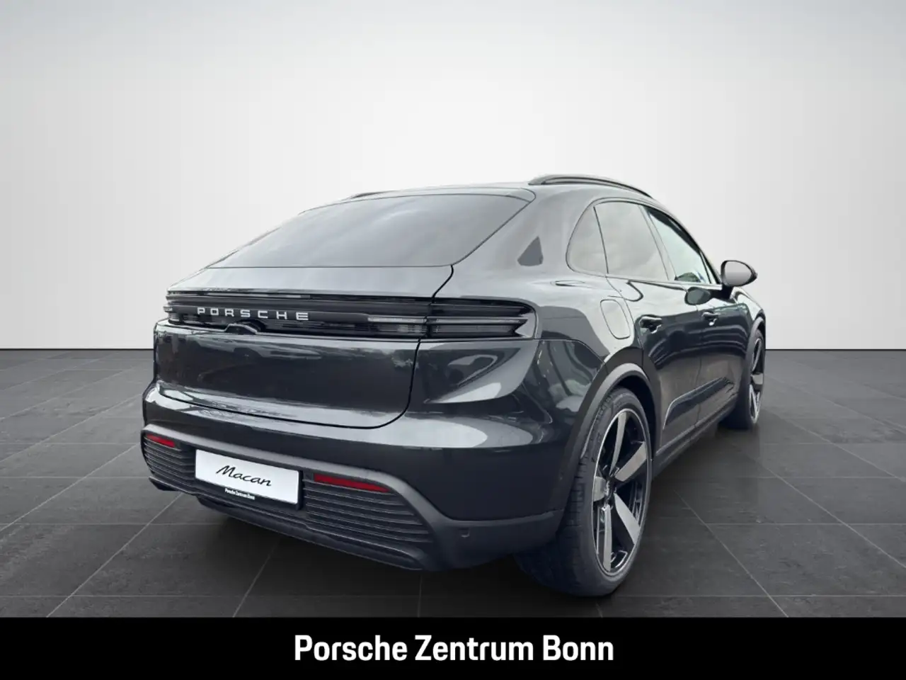 Porsche Macan 5