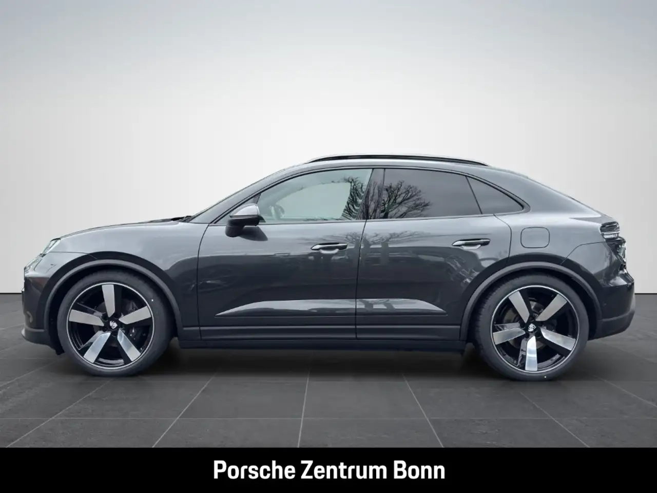 Porsche Macan 8