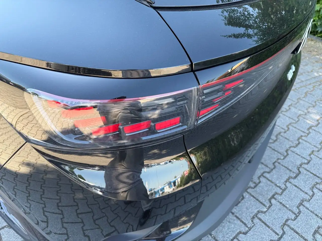 Volkswagen ID.4 11