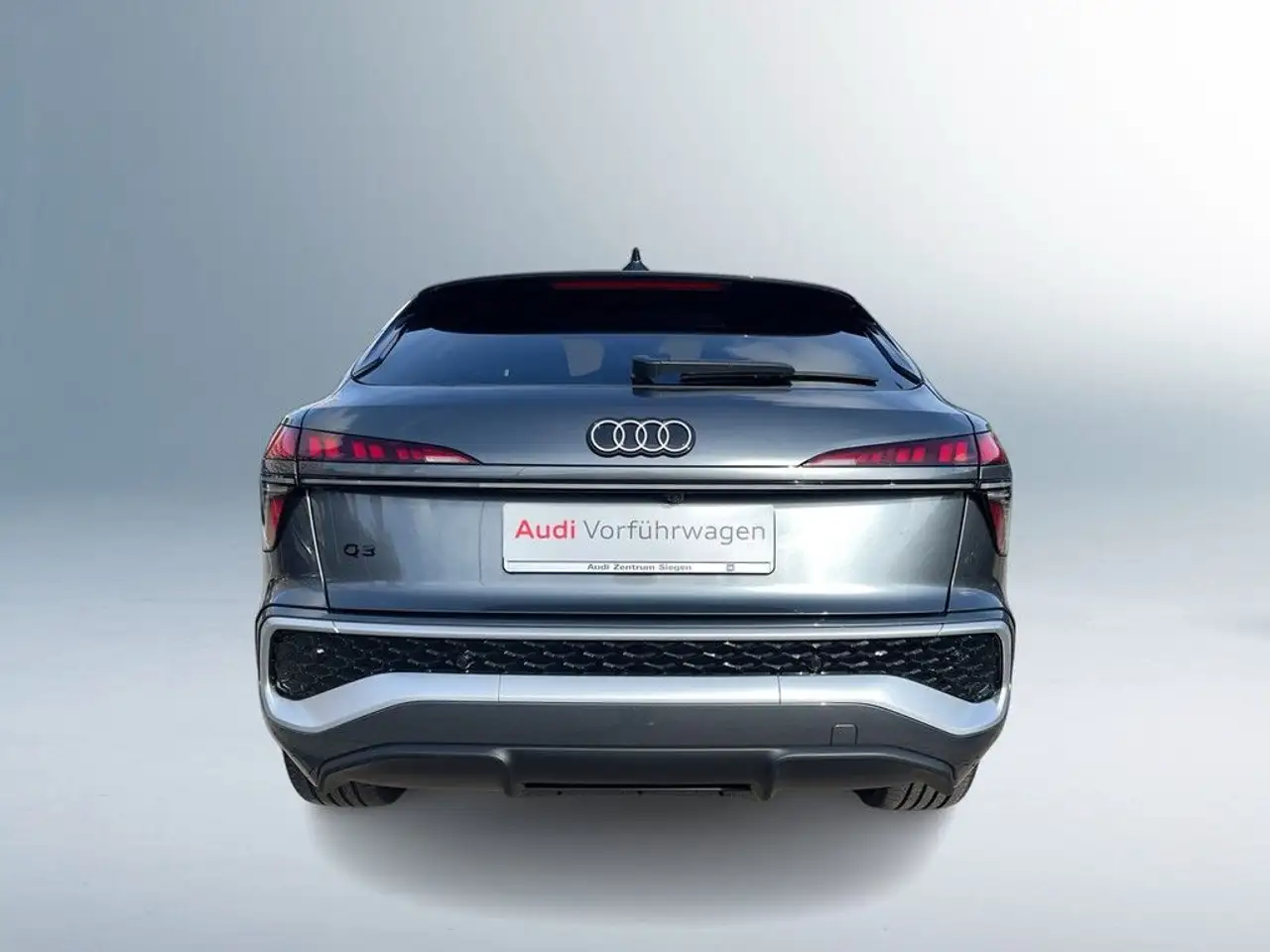 Audi Q3 4