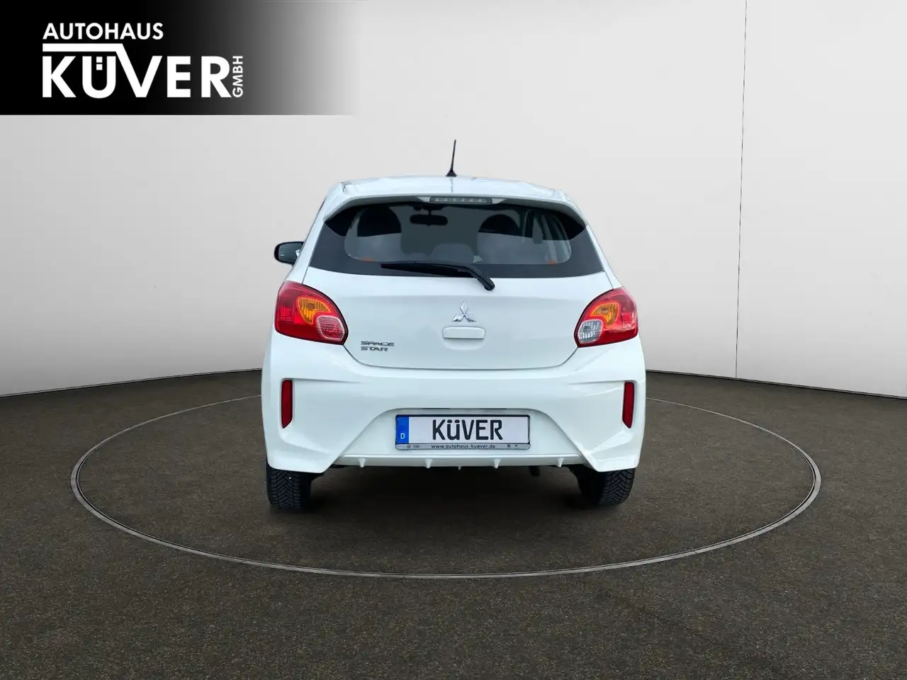 Mitsubishi Space 5