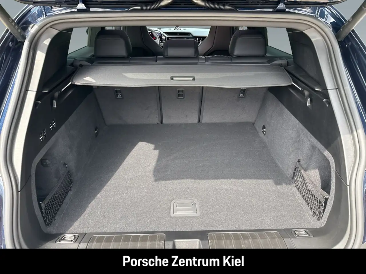 Porsche Cayenne 16