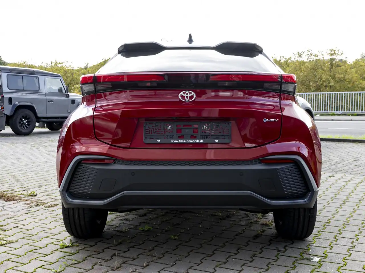 Toyota C-HR 4