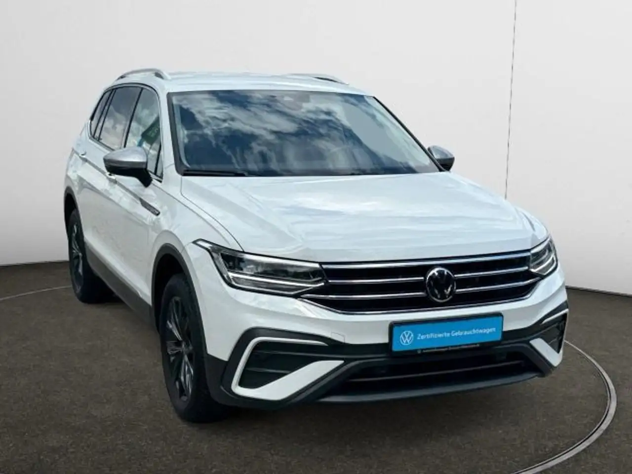 Volkswagen Tiguan 7