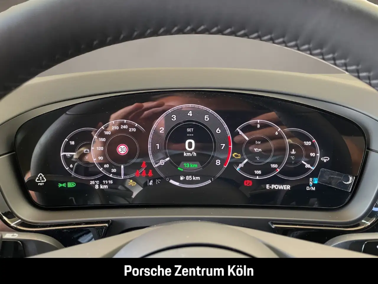 Porsche Cayenne 16