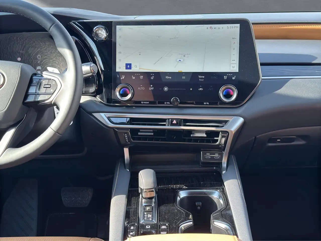 Lexus RX 13