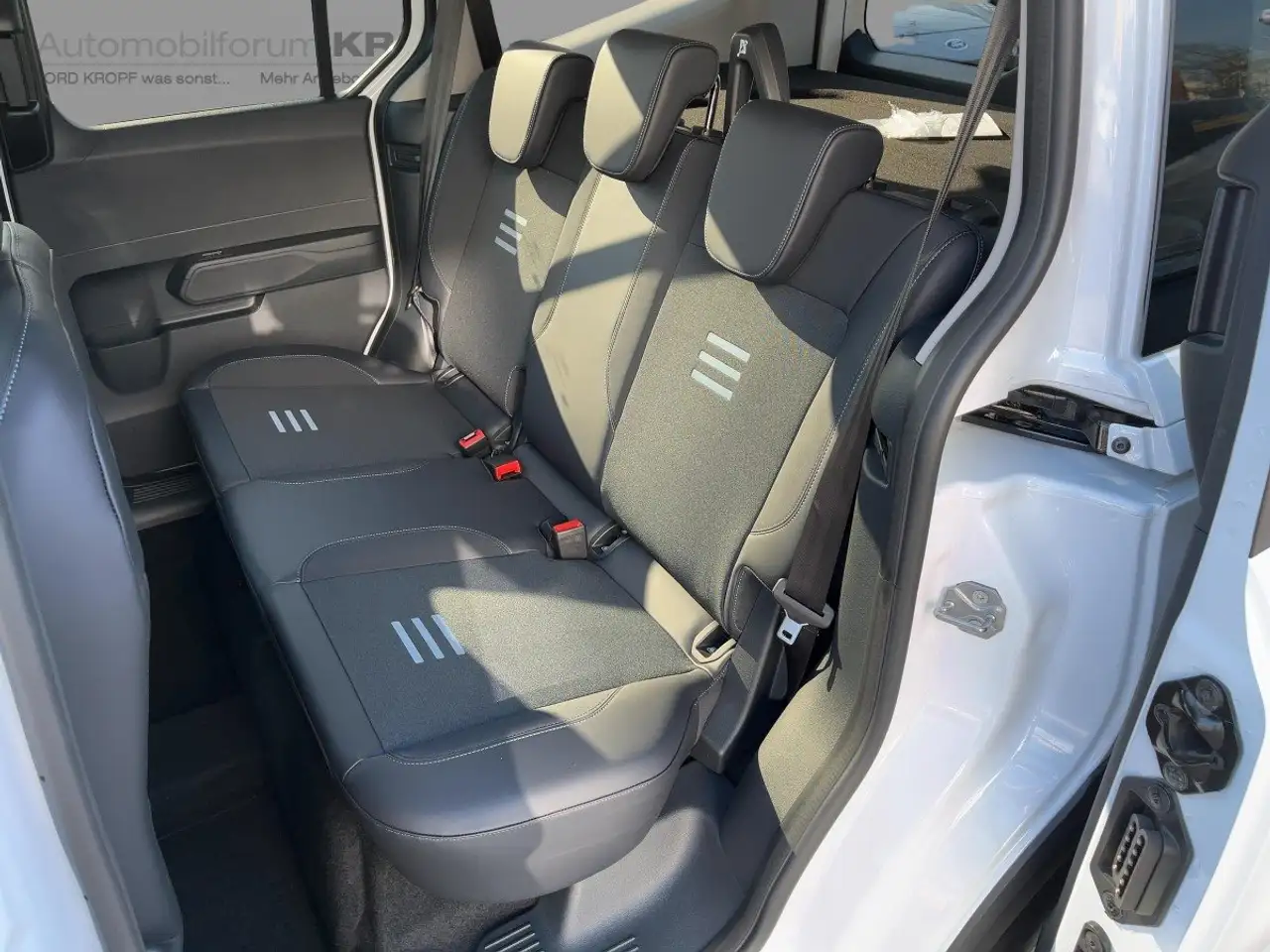 Ford Tourneo 9