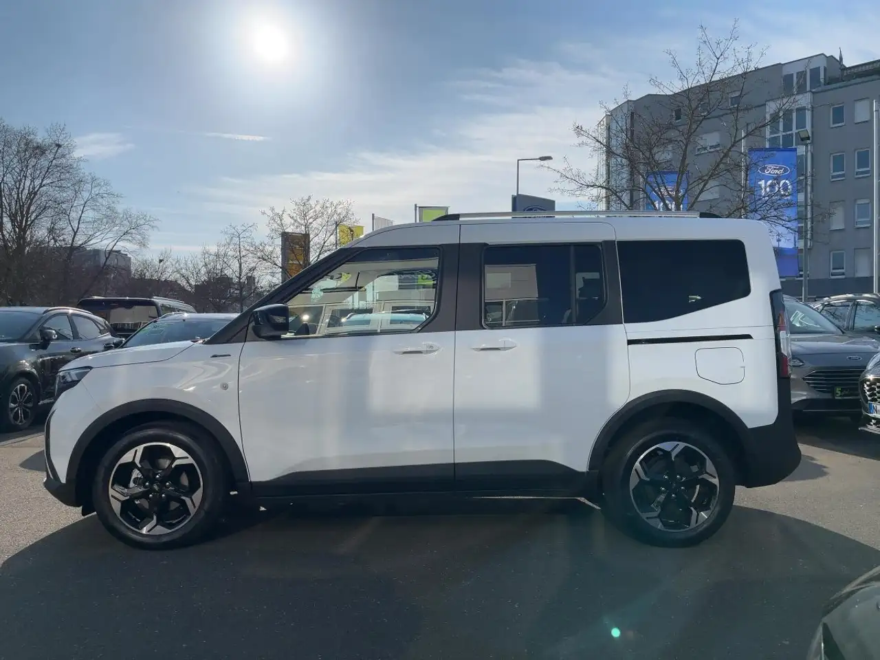 Ford Tourneo 14