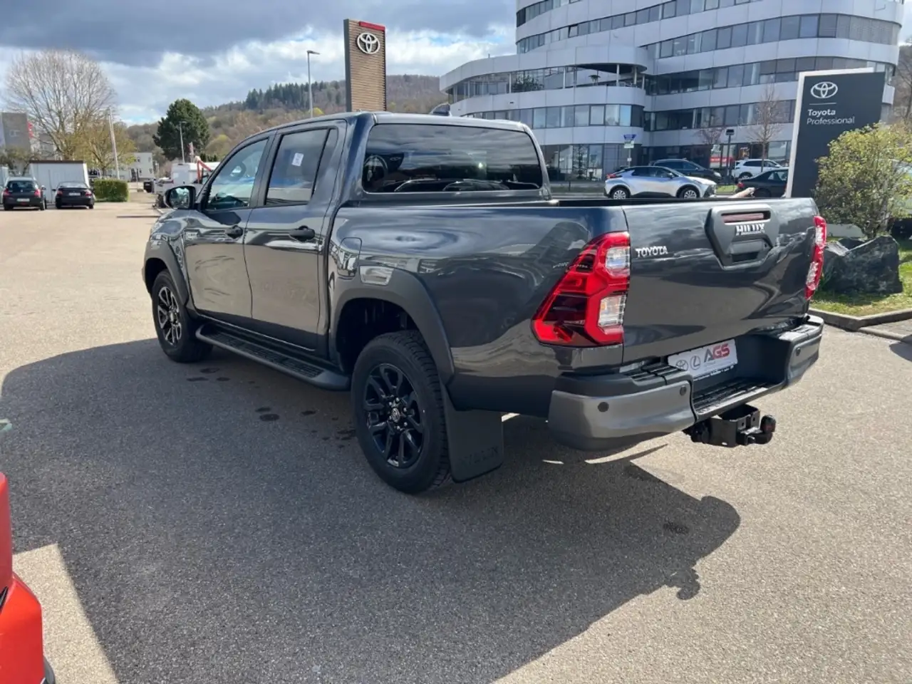 Toyota Hilux 5