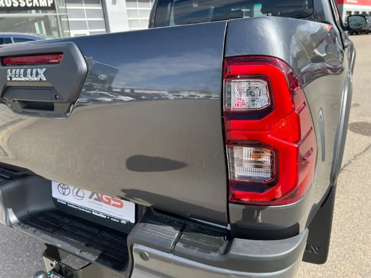 Toyota Hilux 10