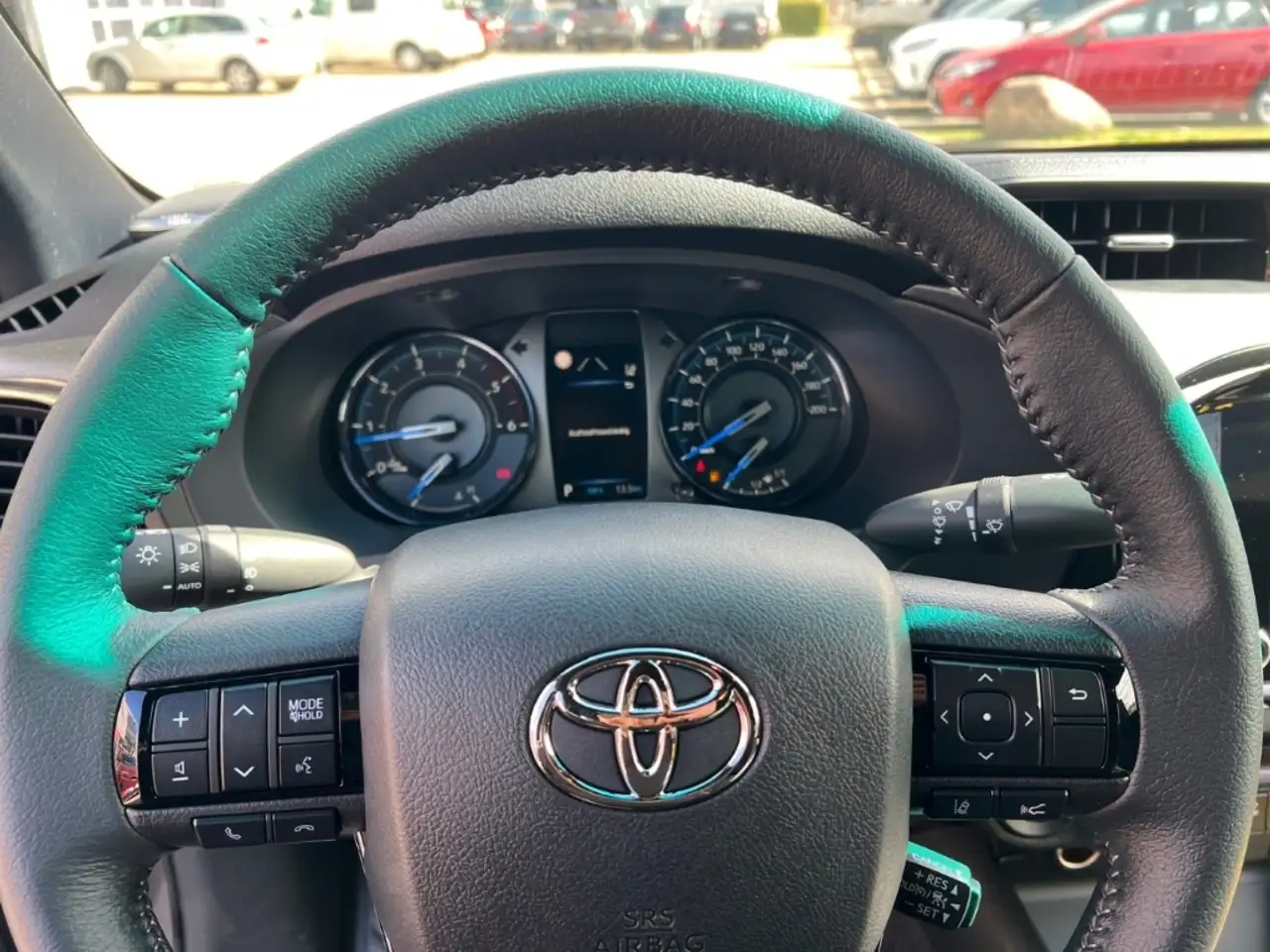 Toyota Hilux 14