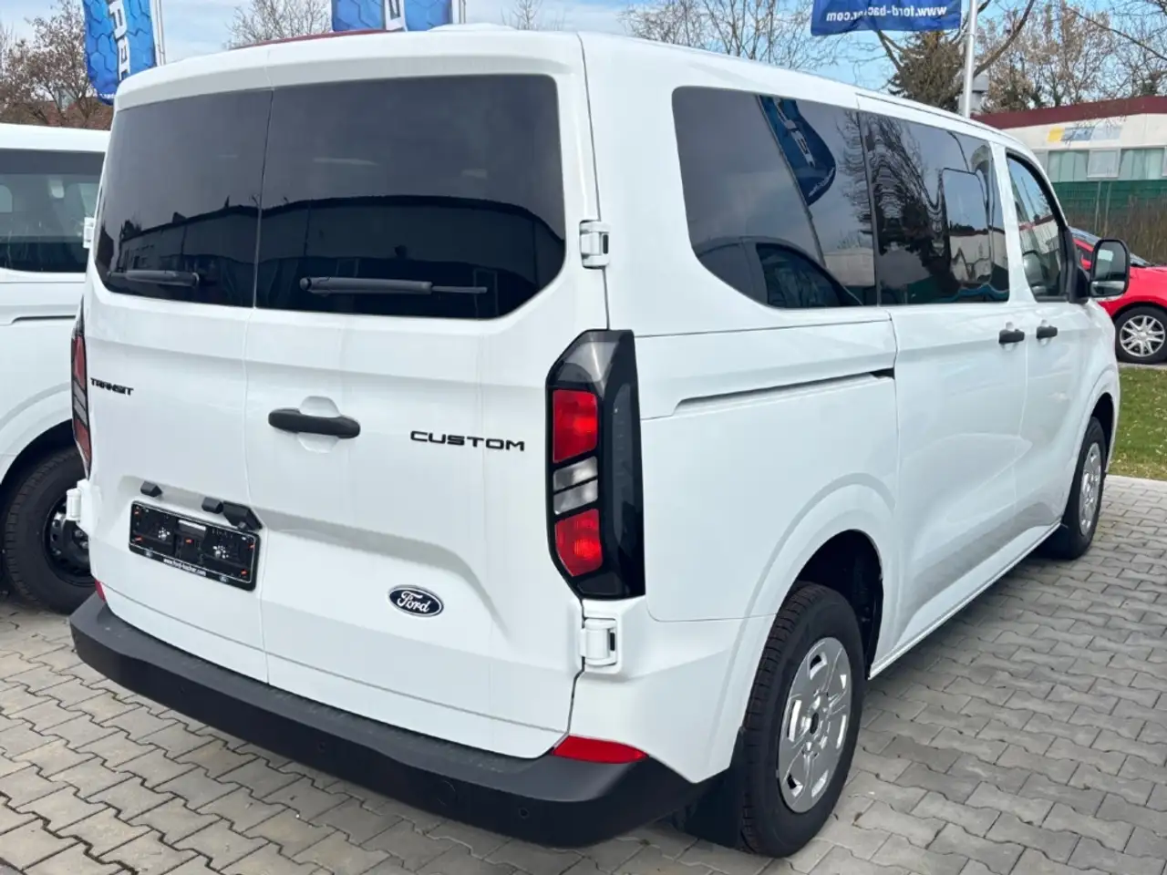 Ford Transit 10