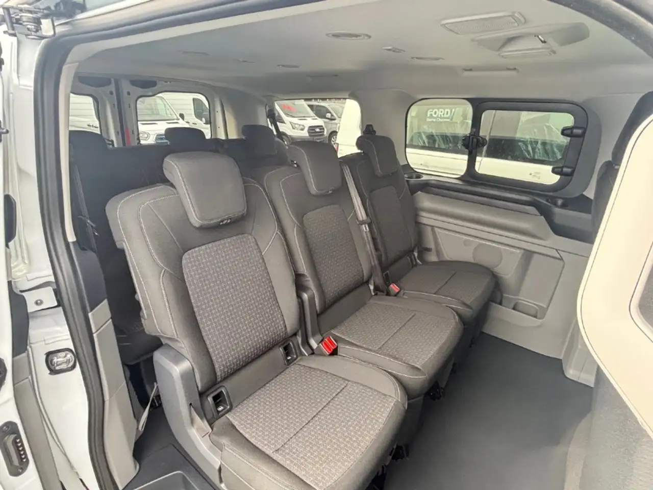 Ford Transit 11