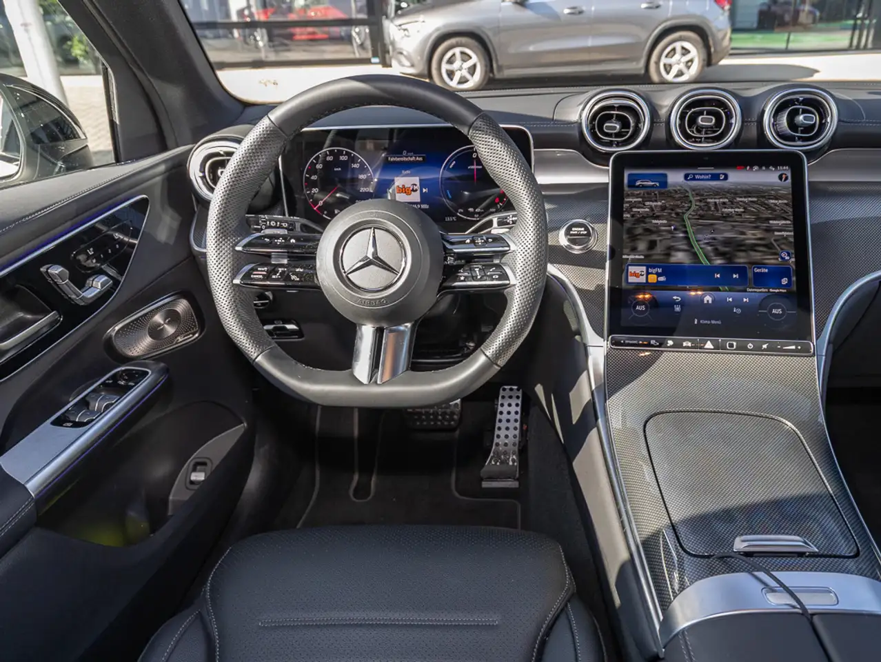 Mercedes-Benz GLC 300 6