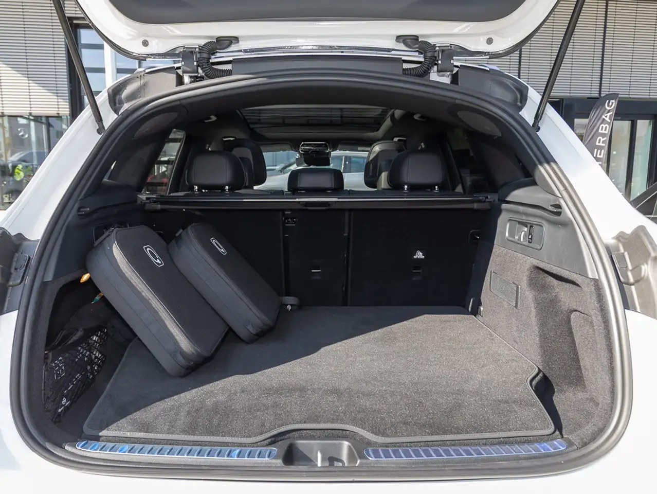 Mercedes-Benz GLC 300 13