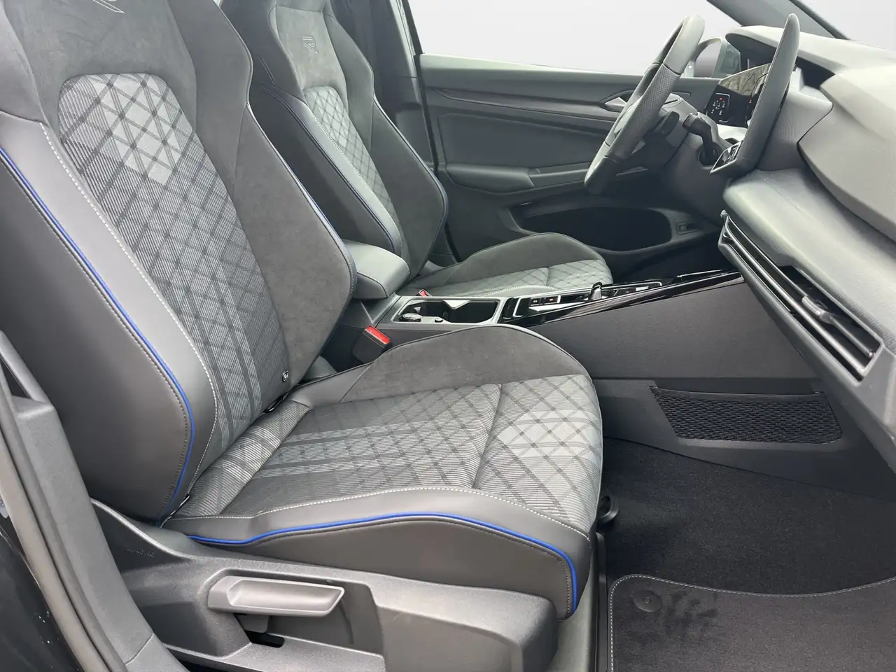 Volkswagen Golf 13