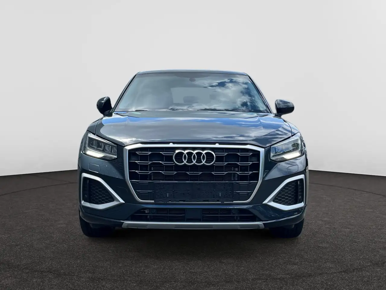 Audi Q2 3