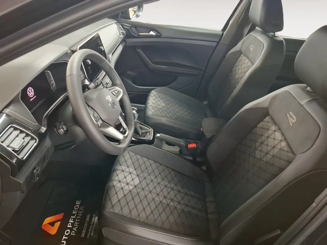 Volkswagen T-Cross 6