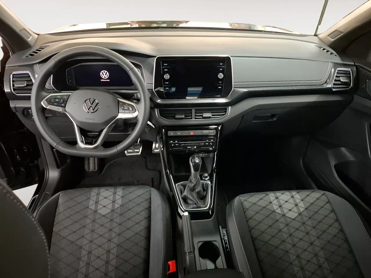 Volkswagen T-Cross 8
