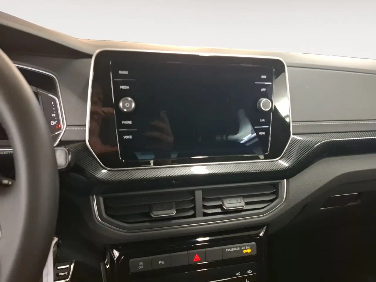 Volkswagen T-Cross 12