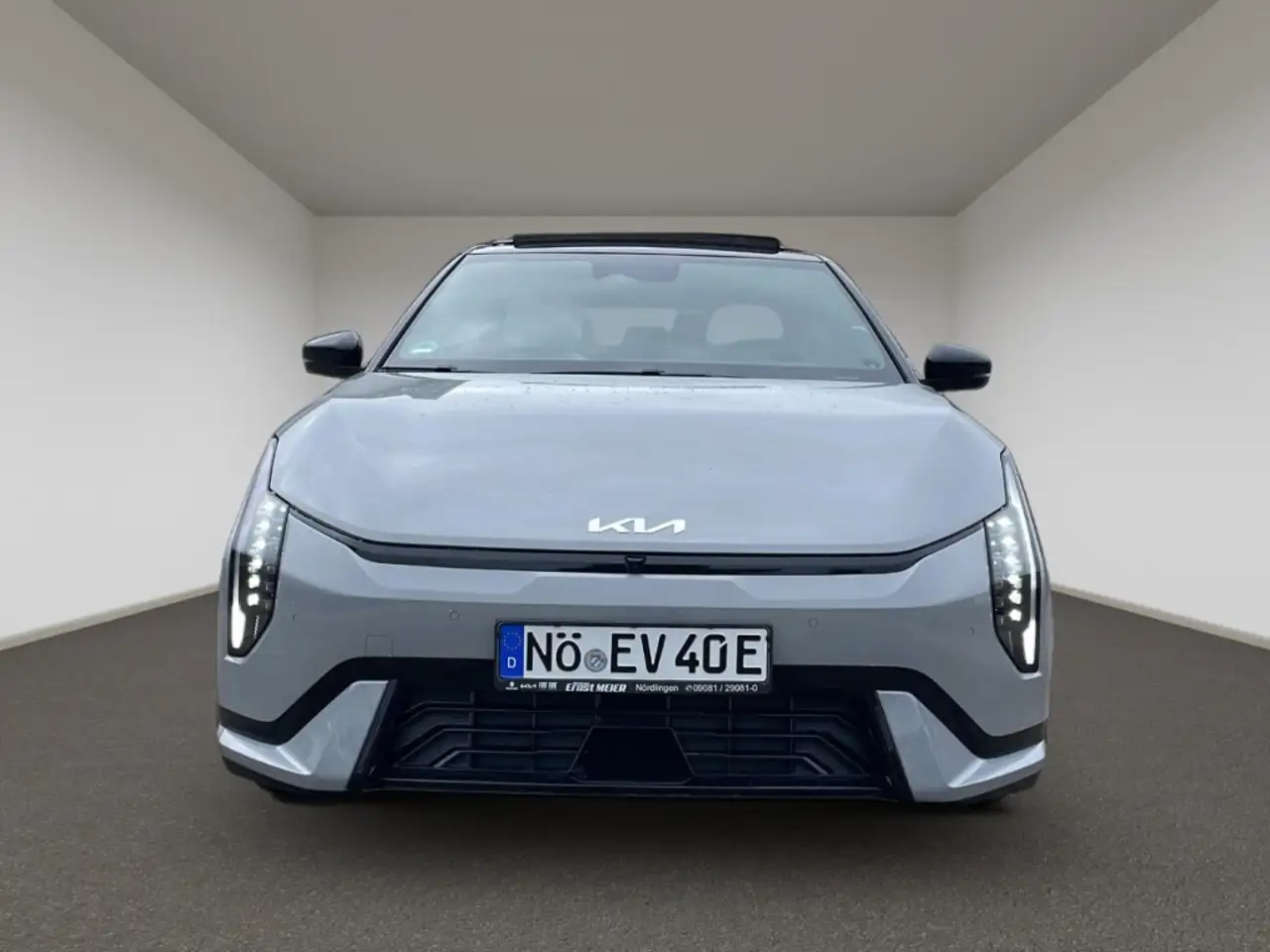 Kia EV4 8
