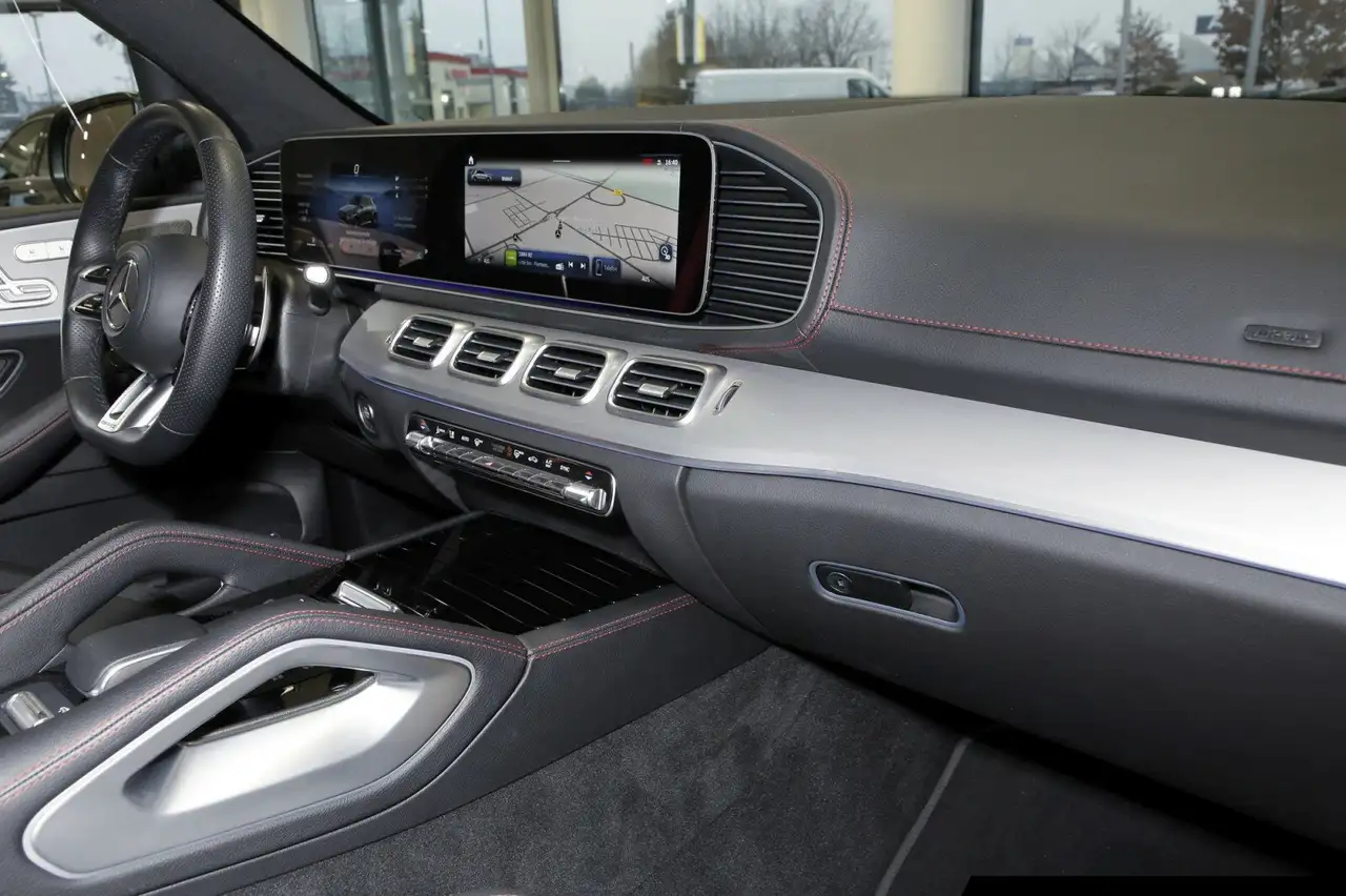 Mercedes-Benz GLE 53 8