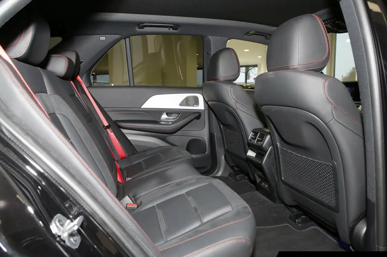 Mercedes-Benz GLE 53 10