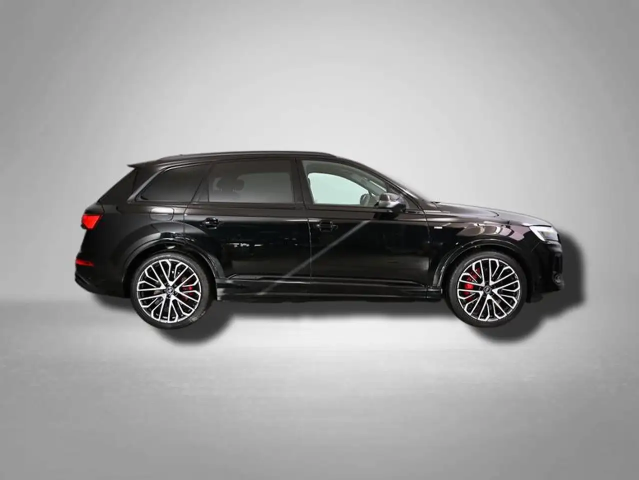 Audi Q7 6