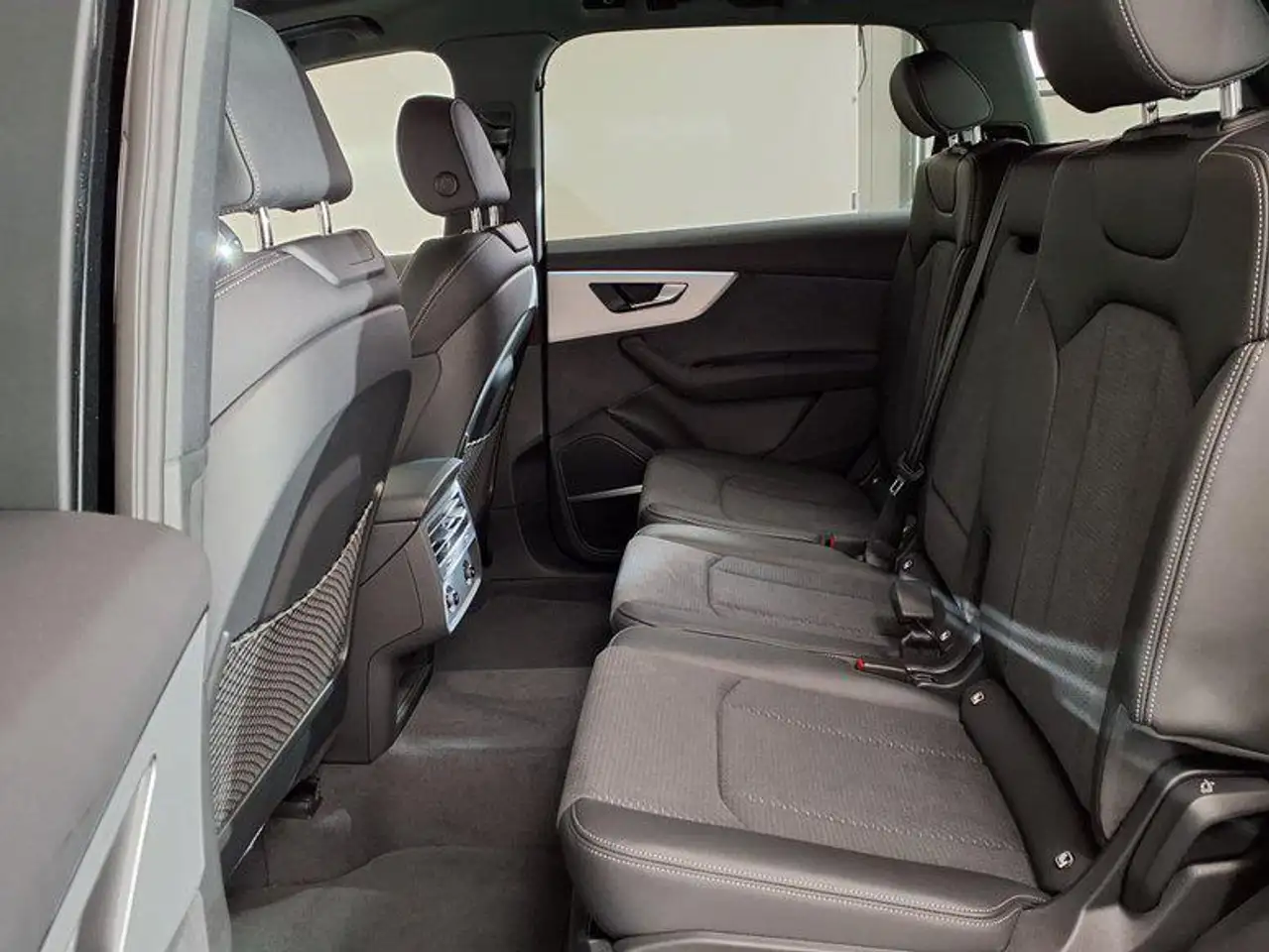 Audi Q7 10