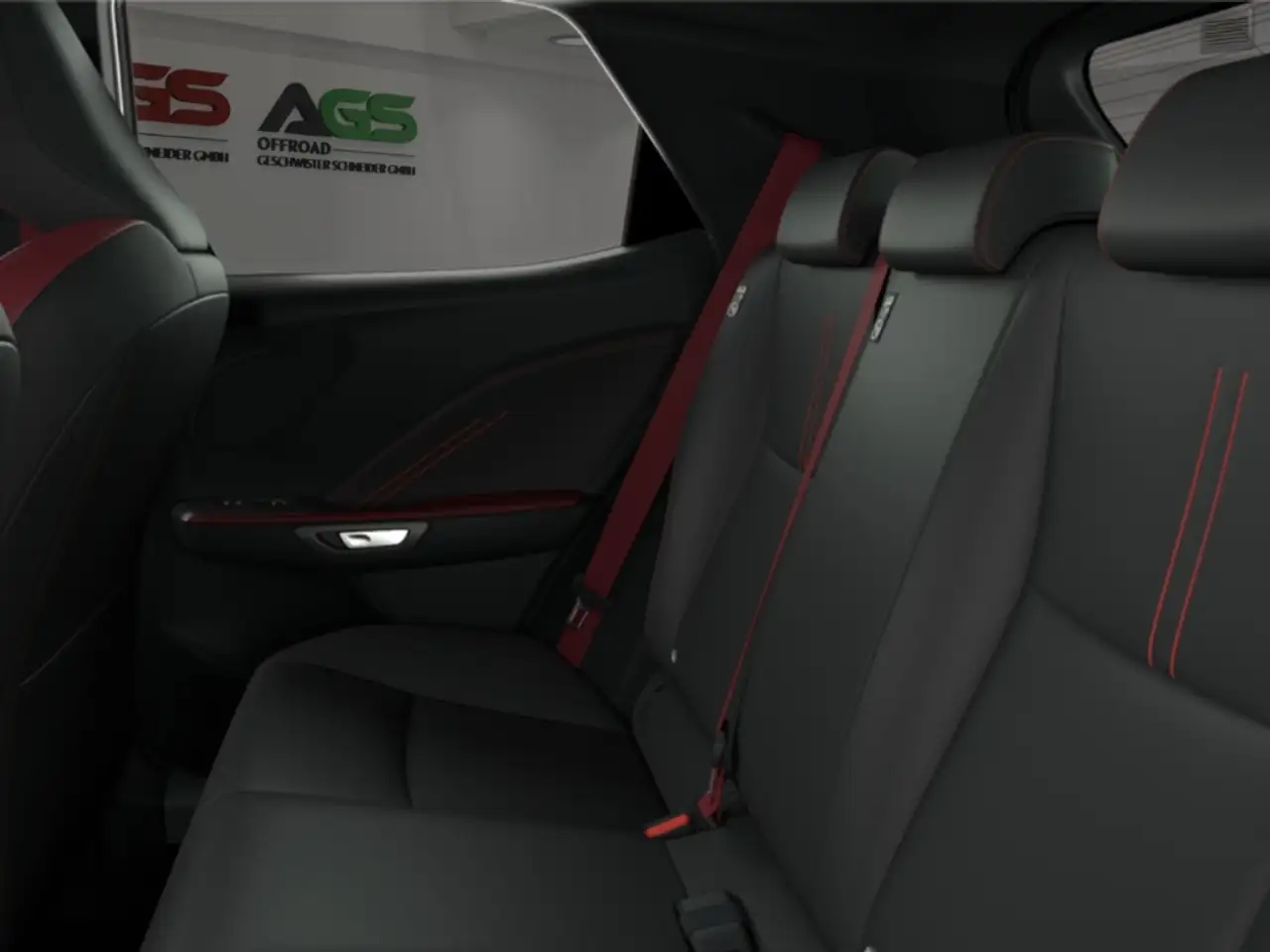 Lexus LBX 11