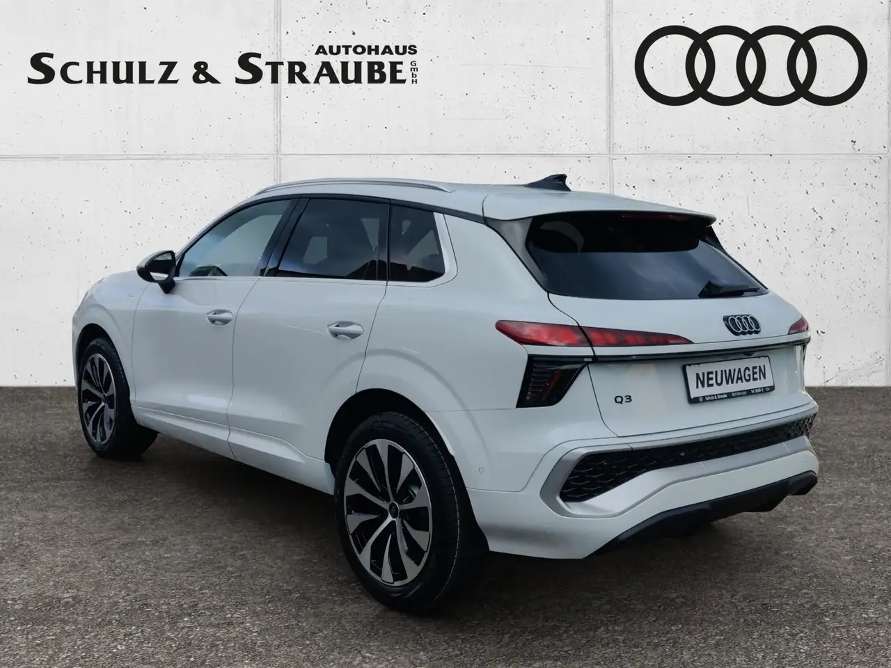 Audi Q3 4