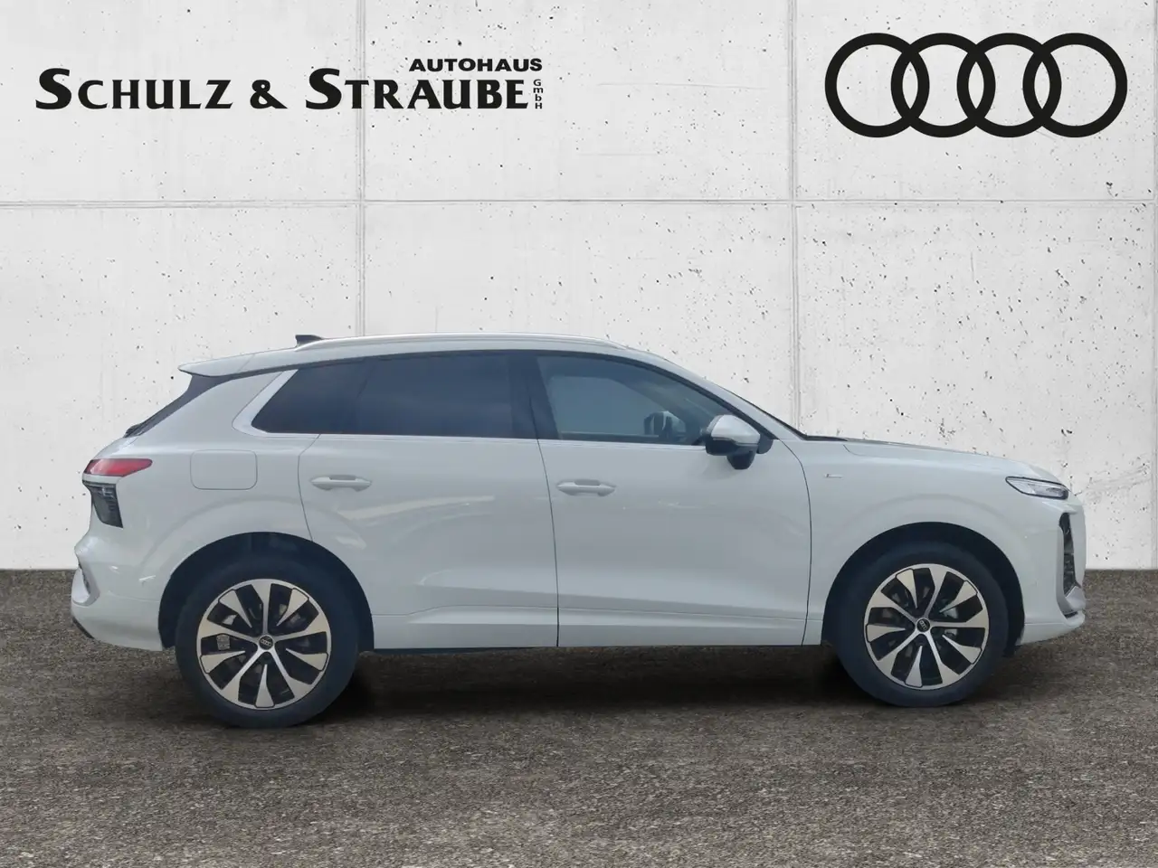 Audi Q3 7