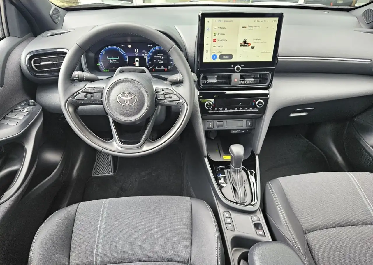 Toyota Yaris 7