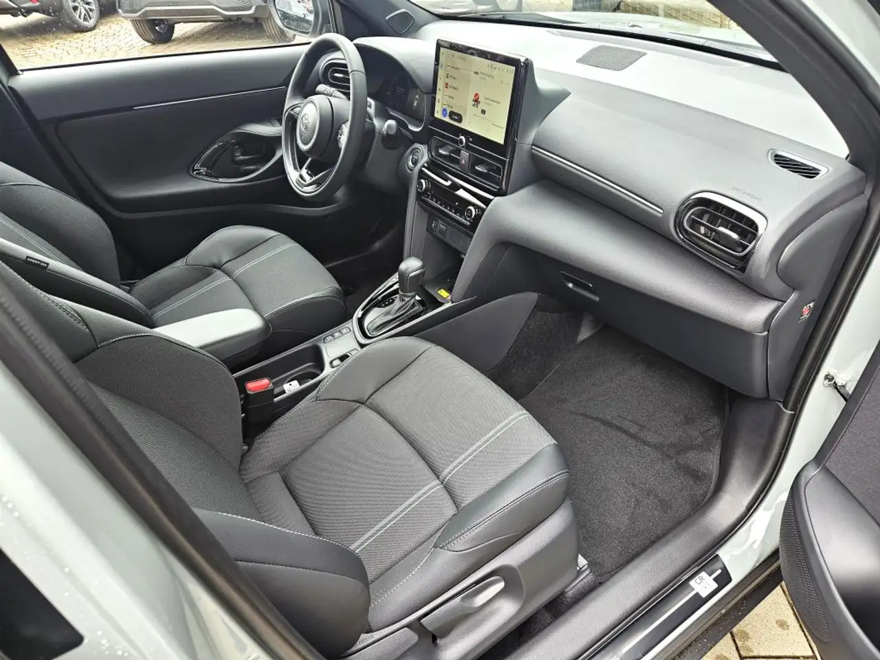 Toyota Yaris 9